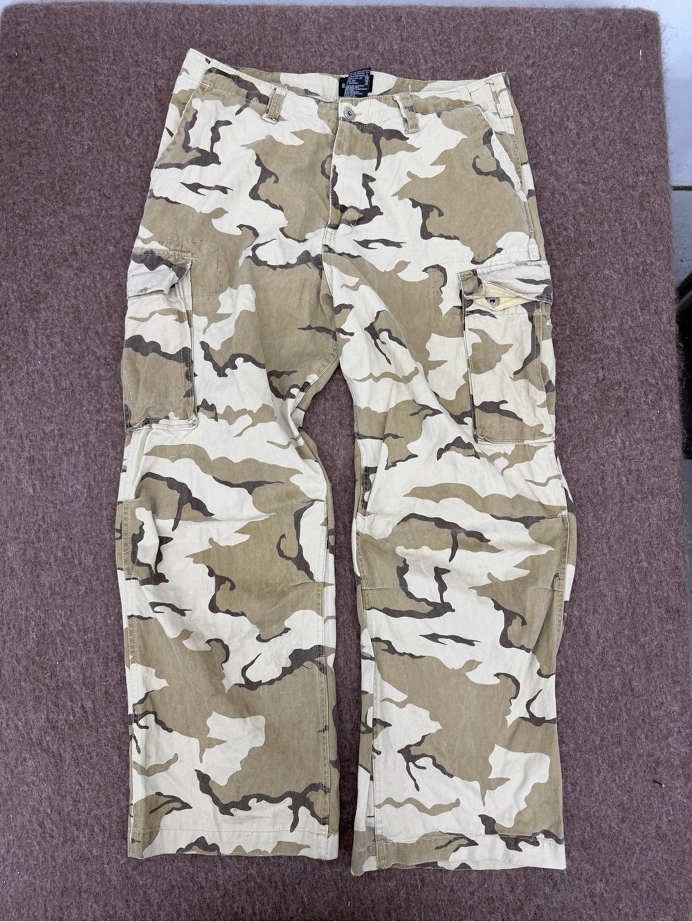 Y2K No Boundaries Camouflage Men’s 34x30 Multi-Pocket Cargo Pants